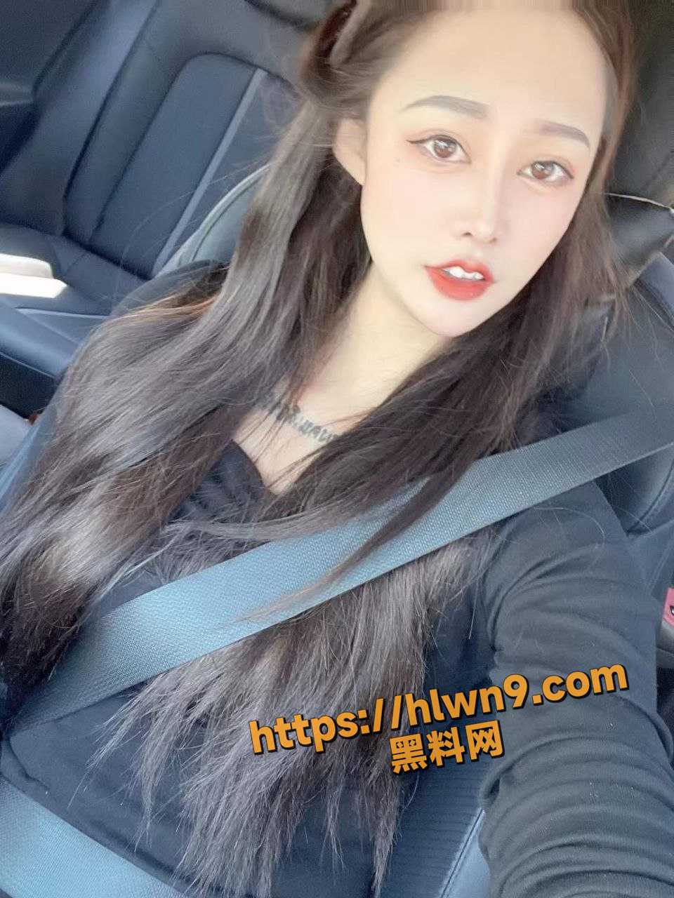 960X1280