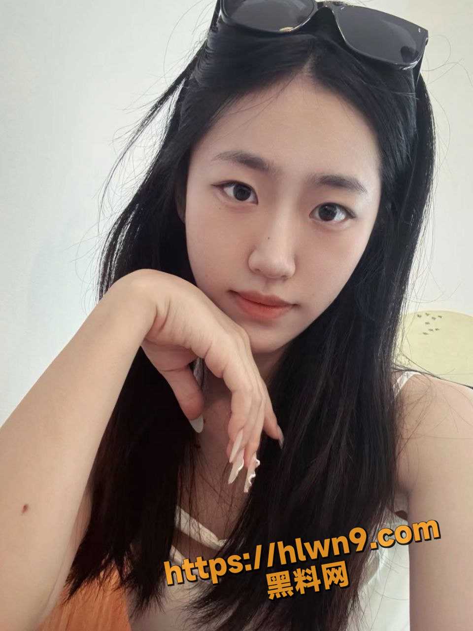 960X1280