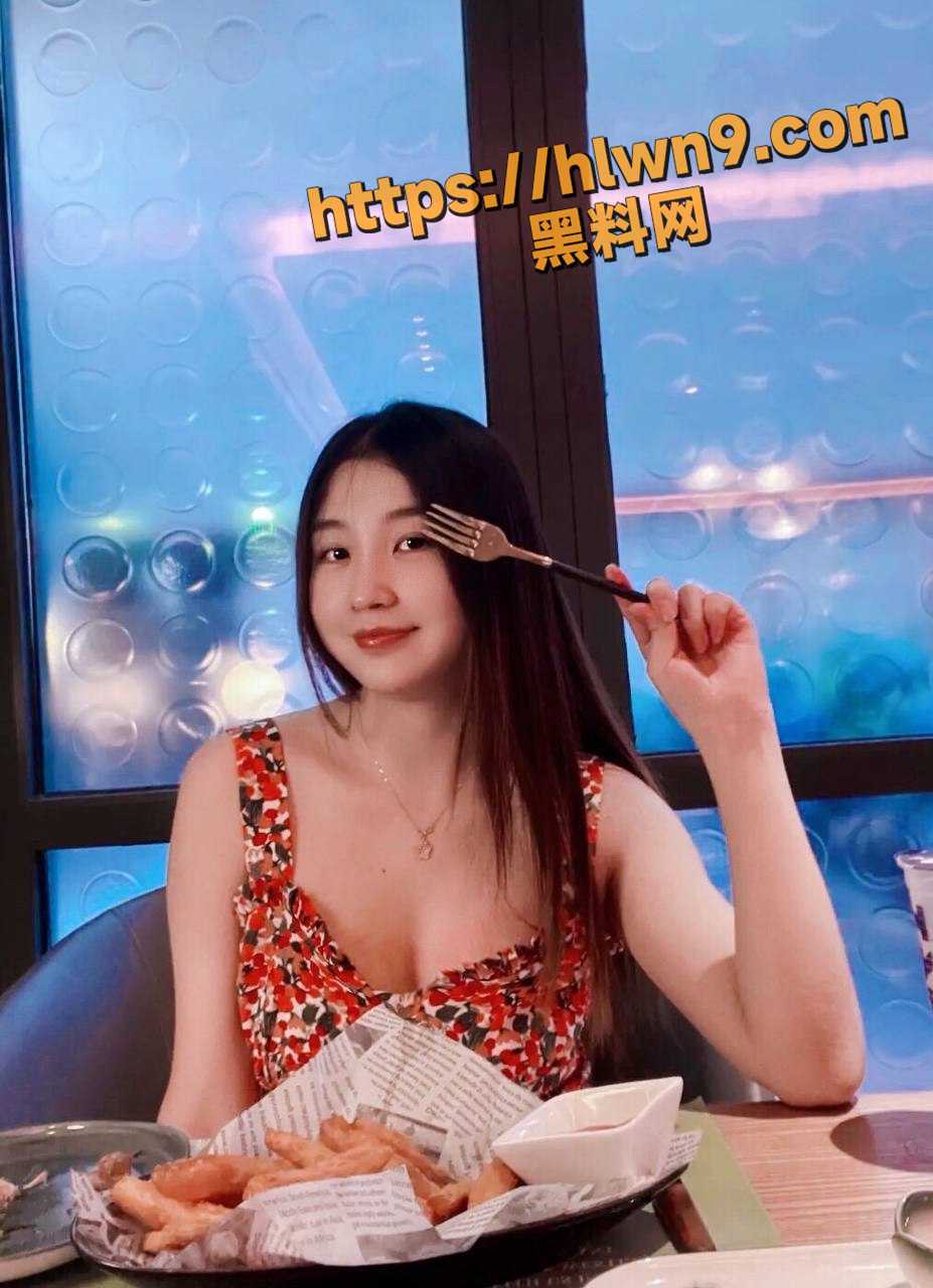 927X1280
