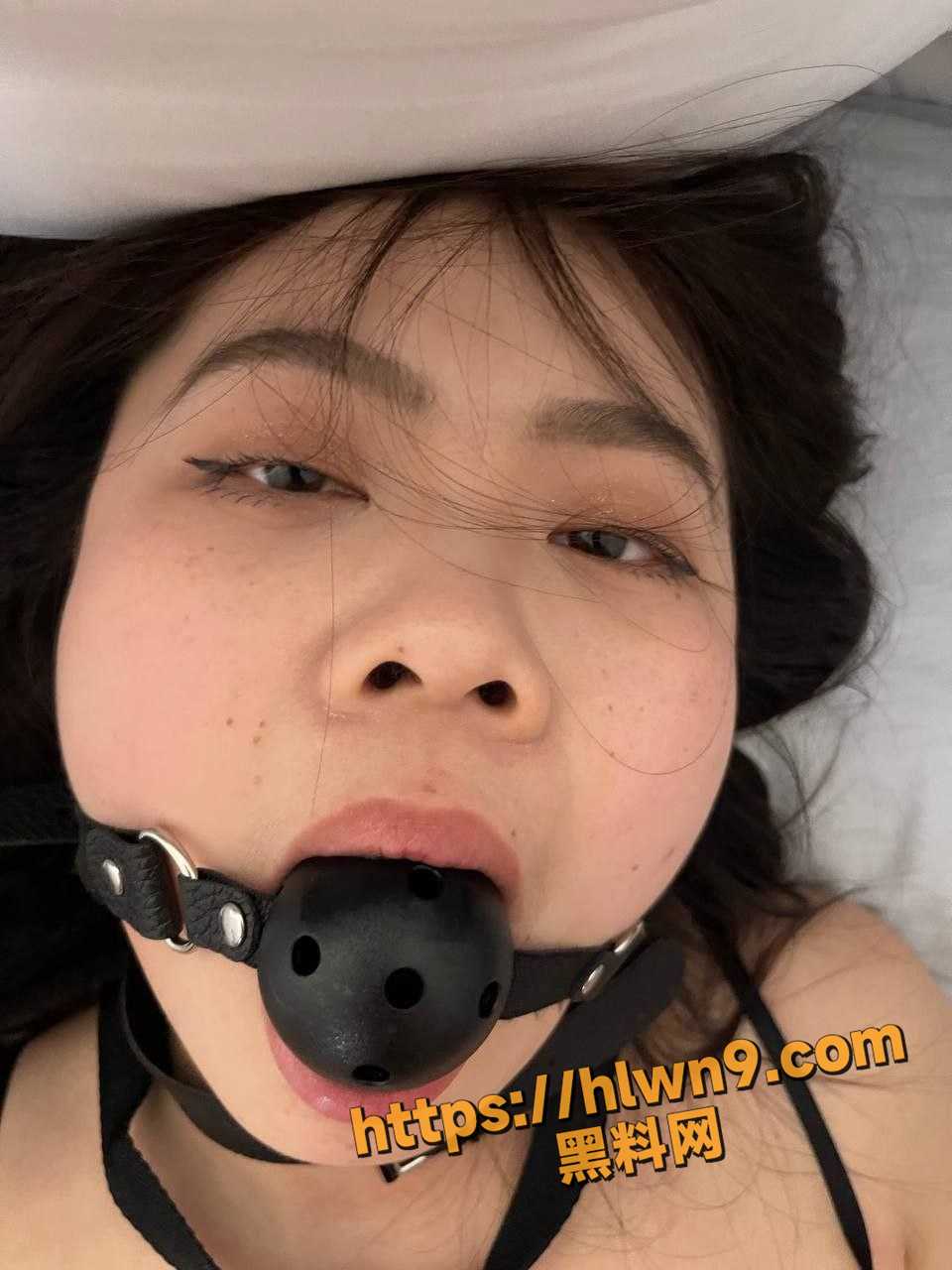 960X1280