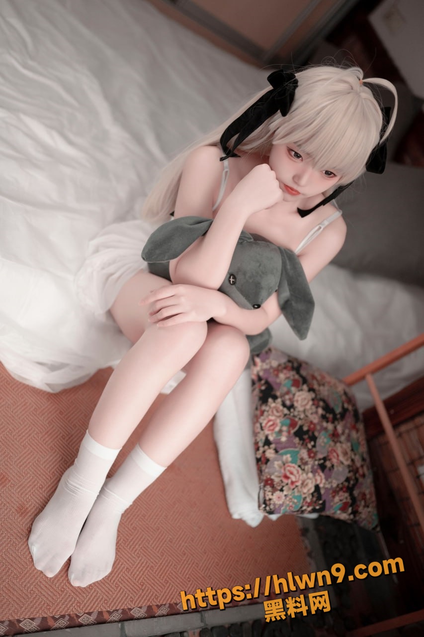 853X1280