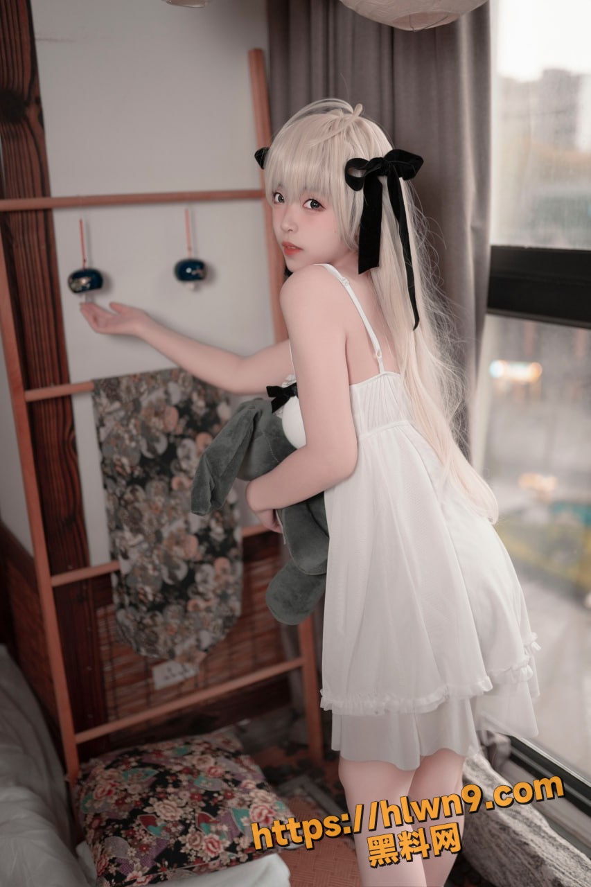 853X1280