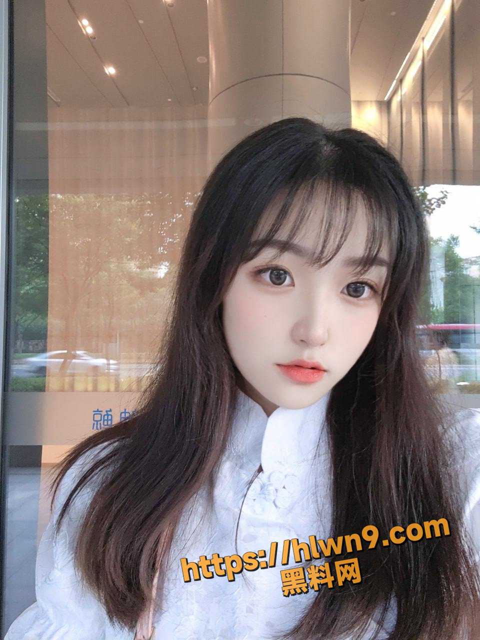 960X1280