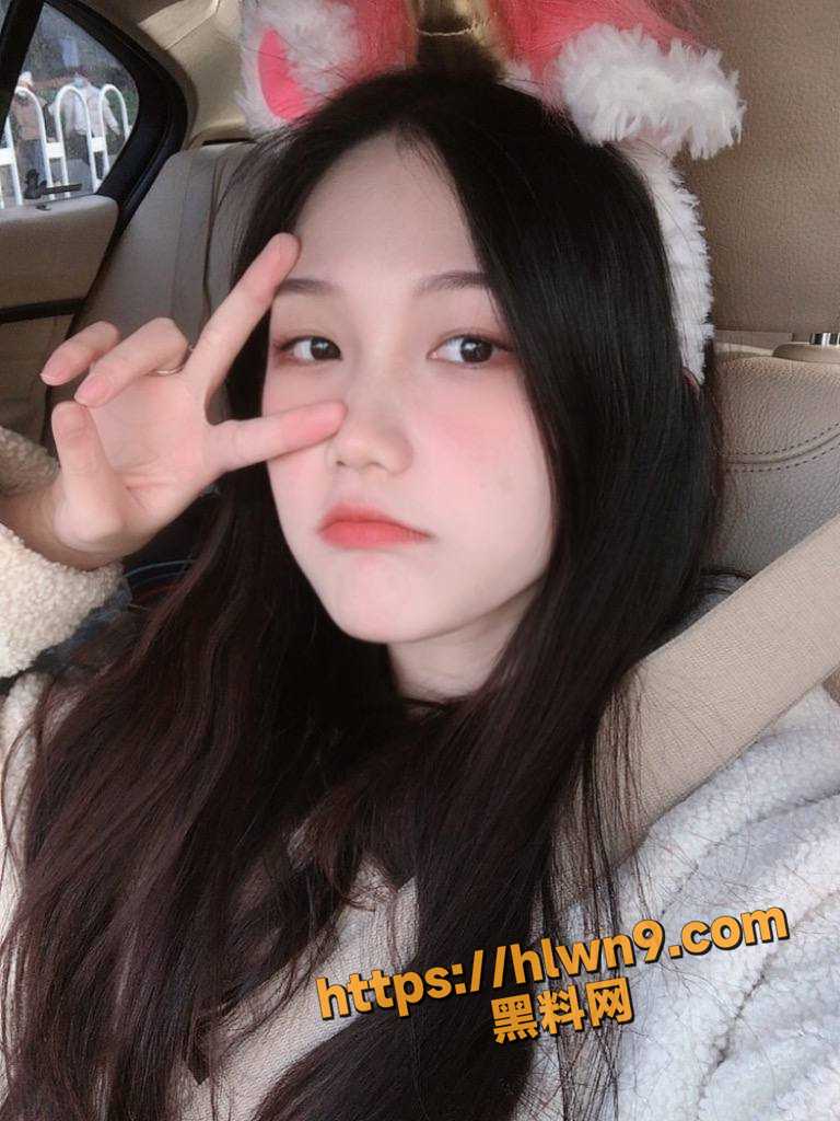768X1024