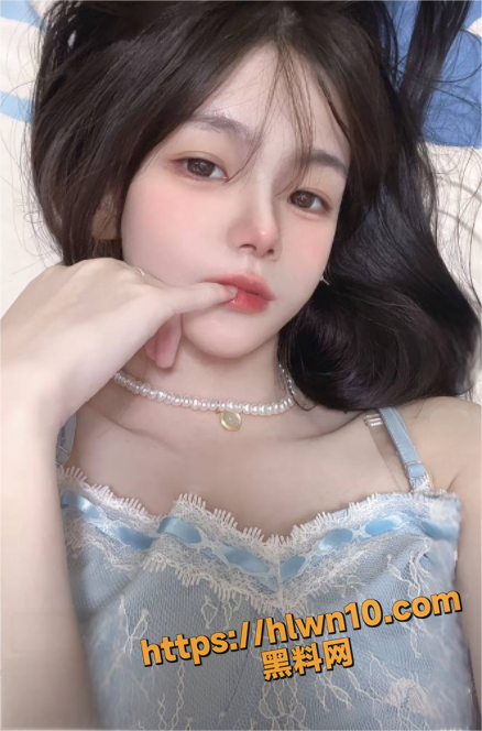 438X664