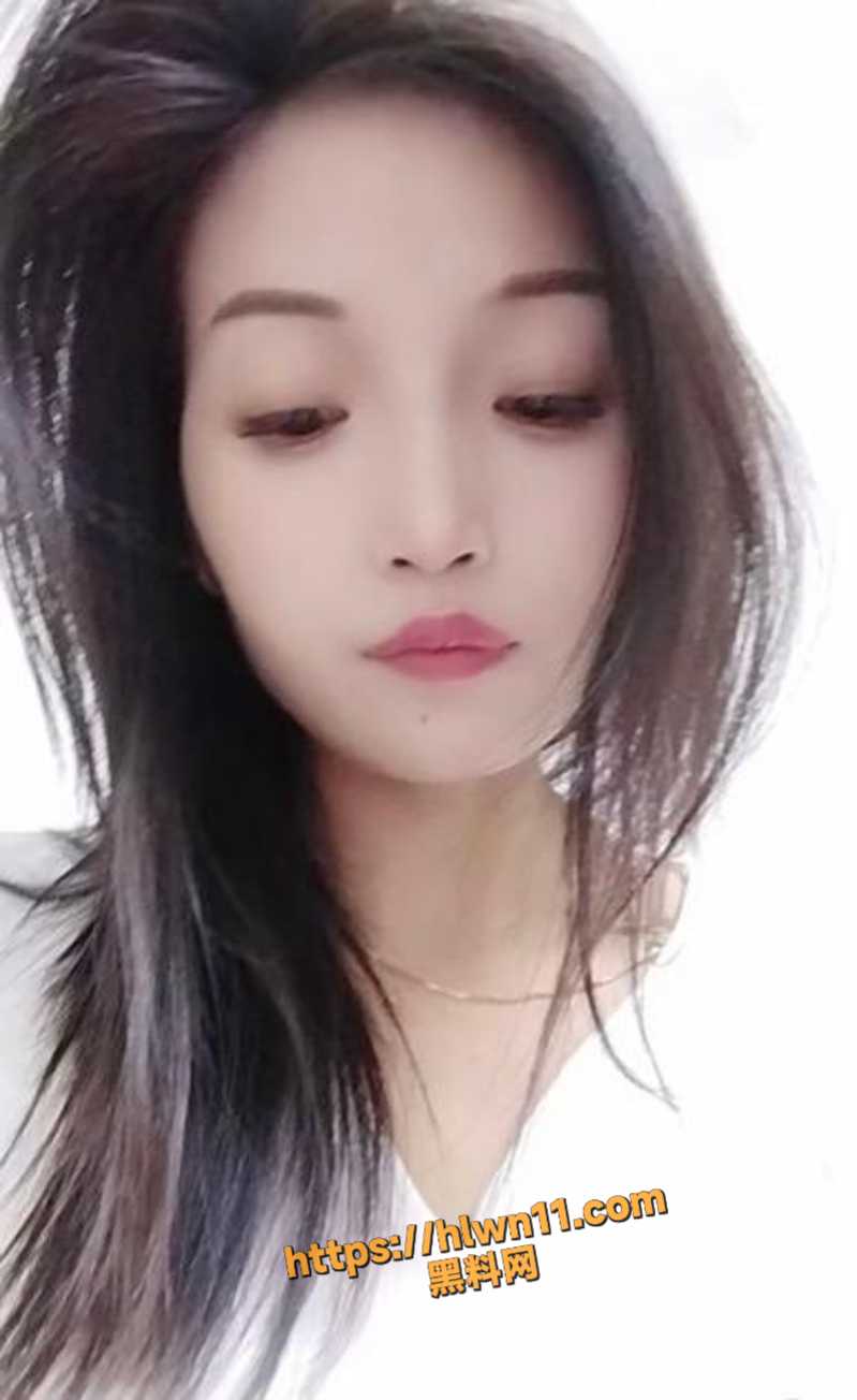 799X1304