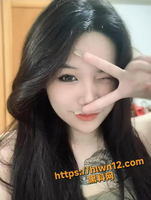 576X765