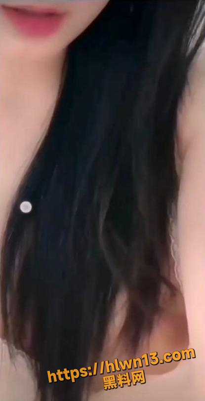 415X812