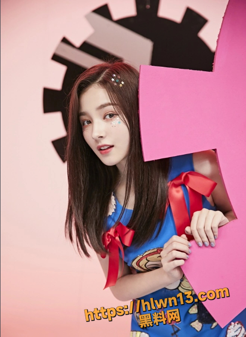 493X676