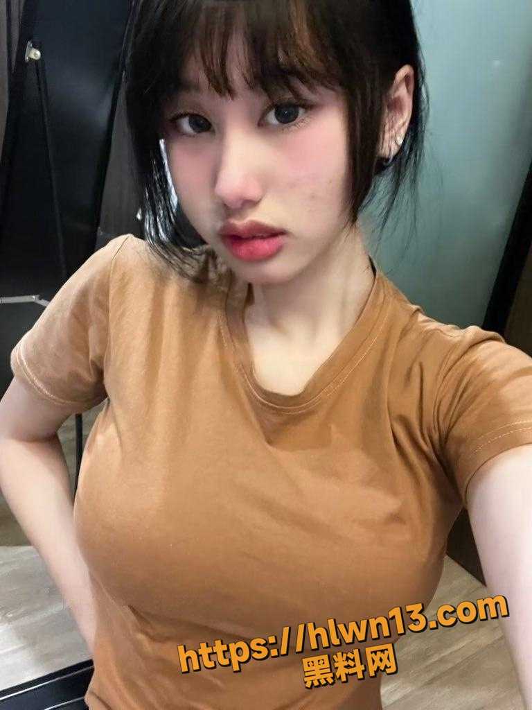 768X1024