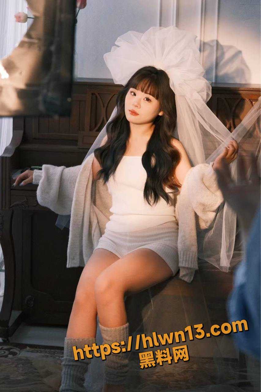 853X1280