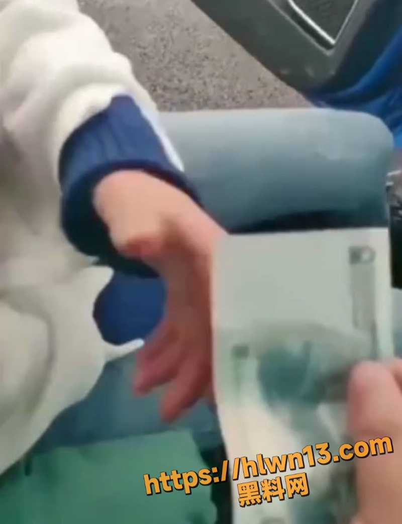 800X1043