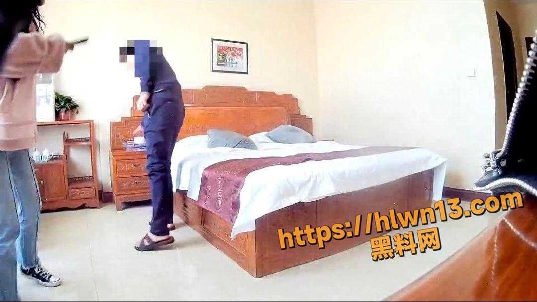 1080X608
