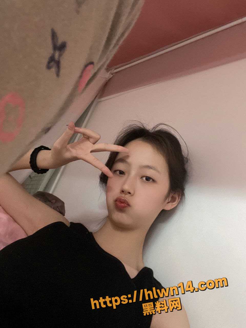 960X1280