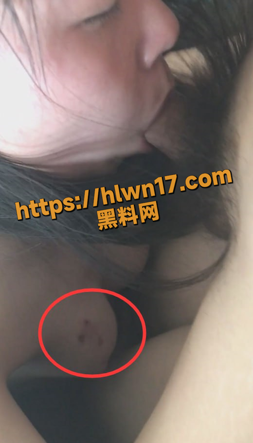 520X909