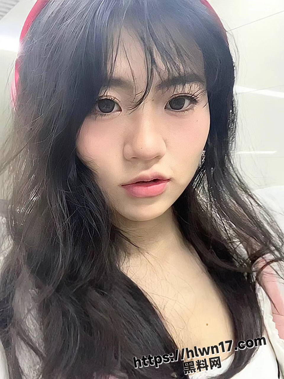 960X1280