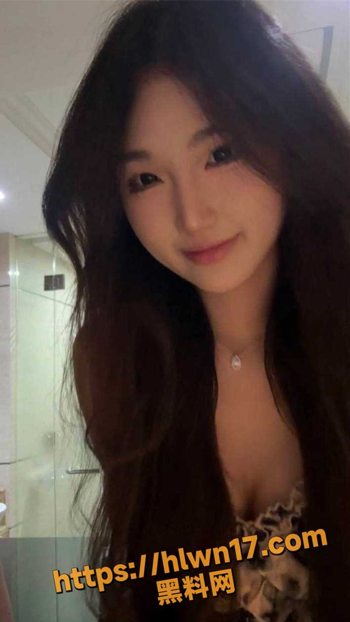 708X1257