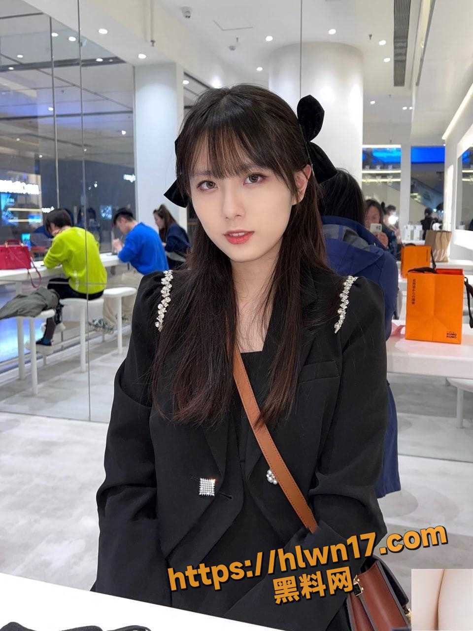 960X1280