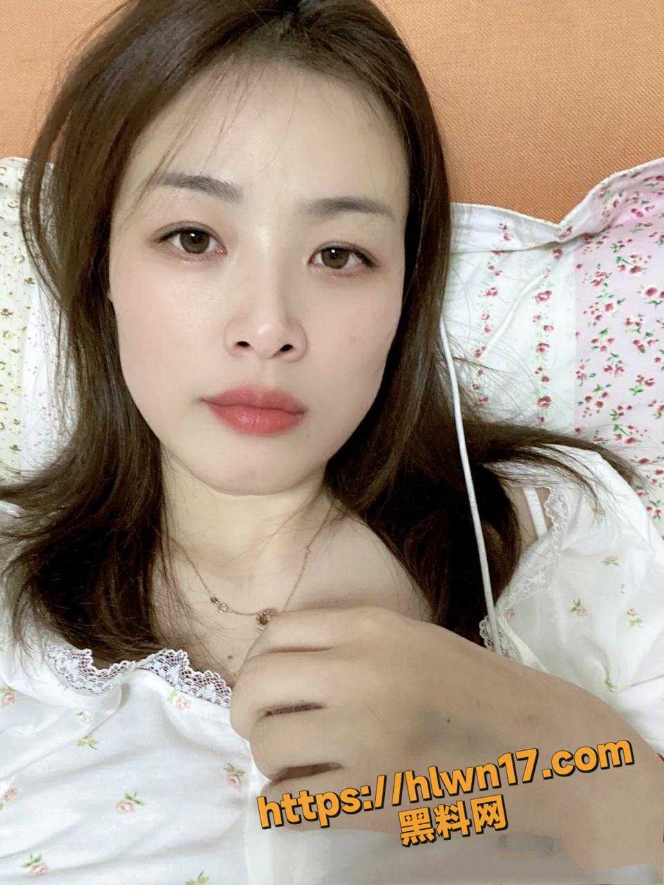 961X1280
