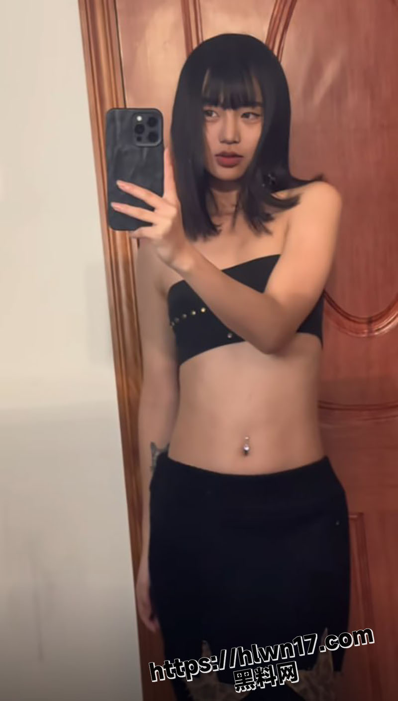 800X1407