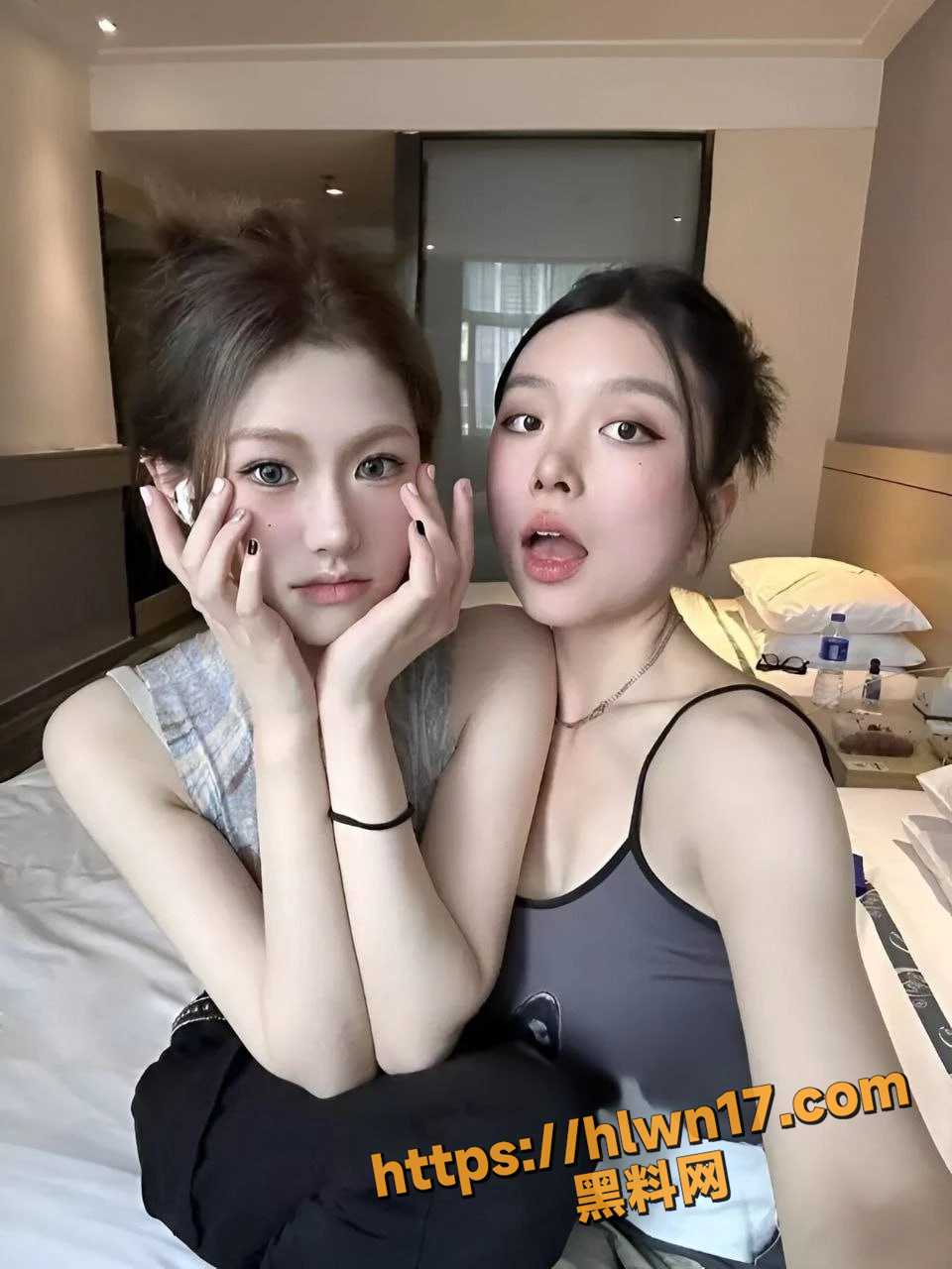 960X1280