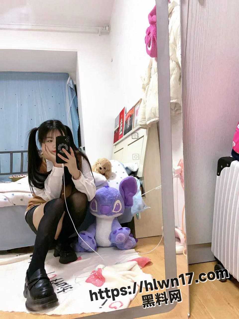960X1280