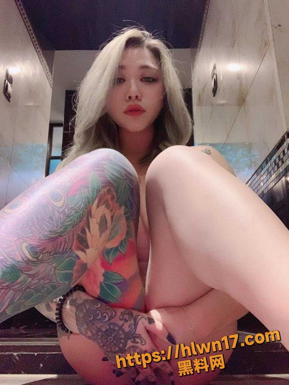 959X1280