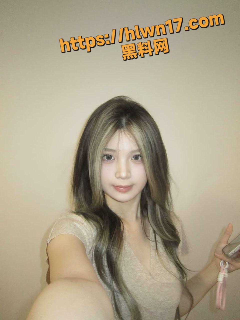 960X1280