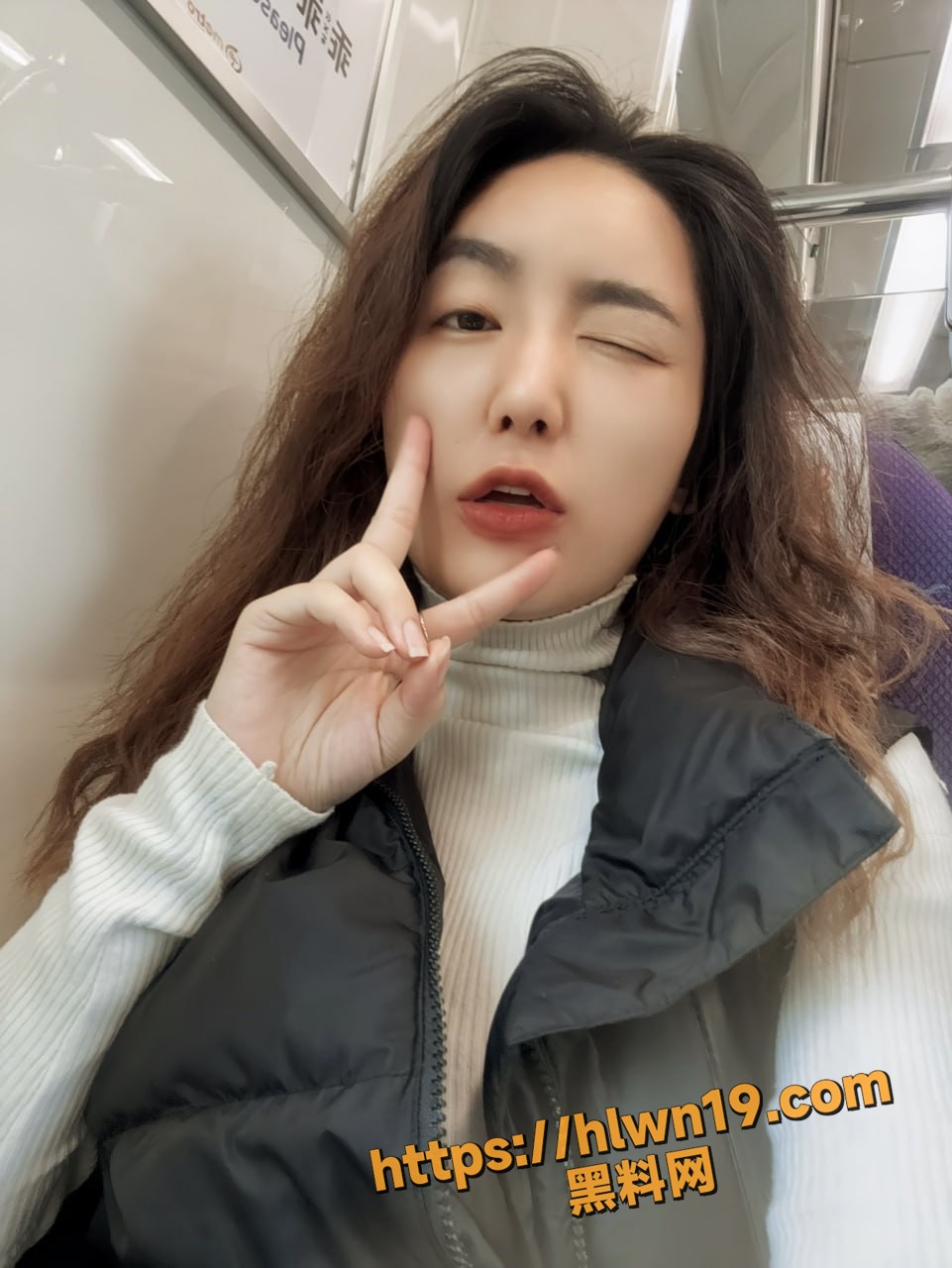 961X1280
