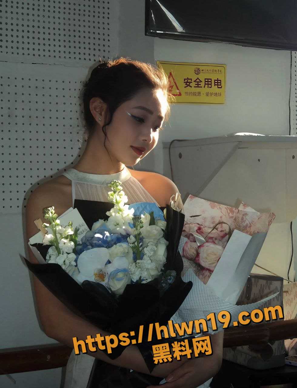 980X1280