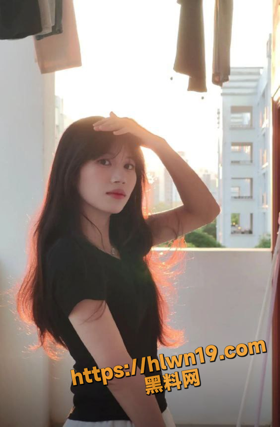 564X859