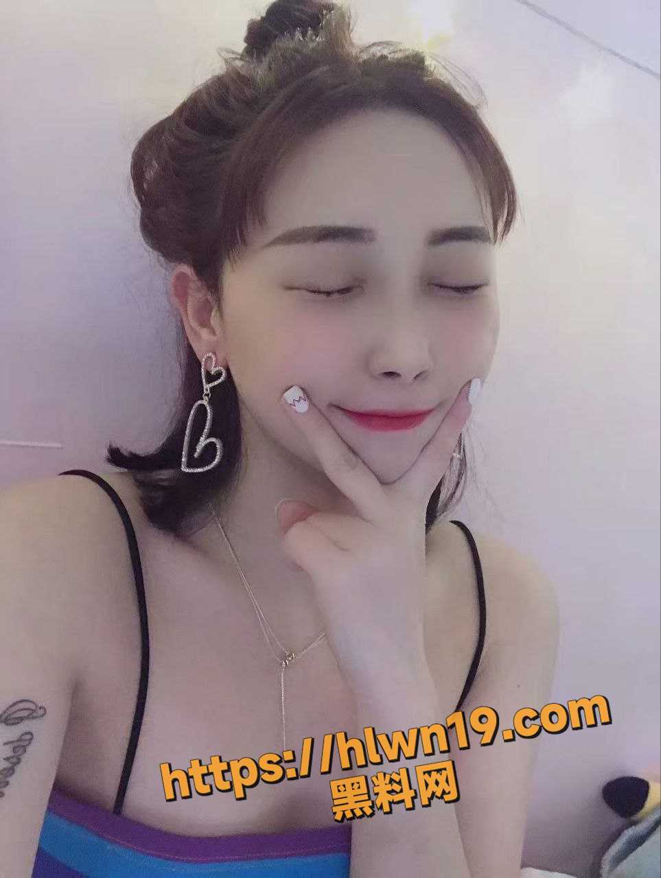 963X1280