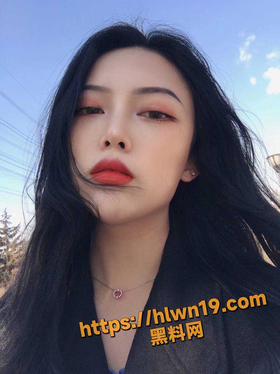 960X1280