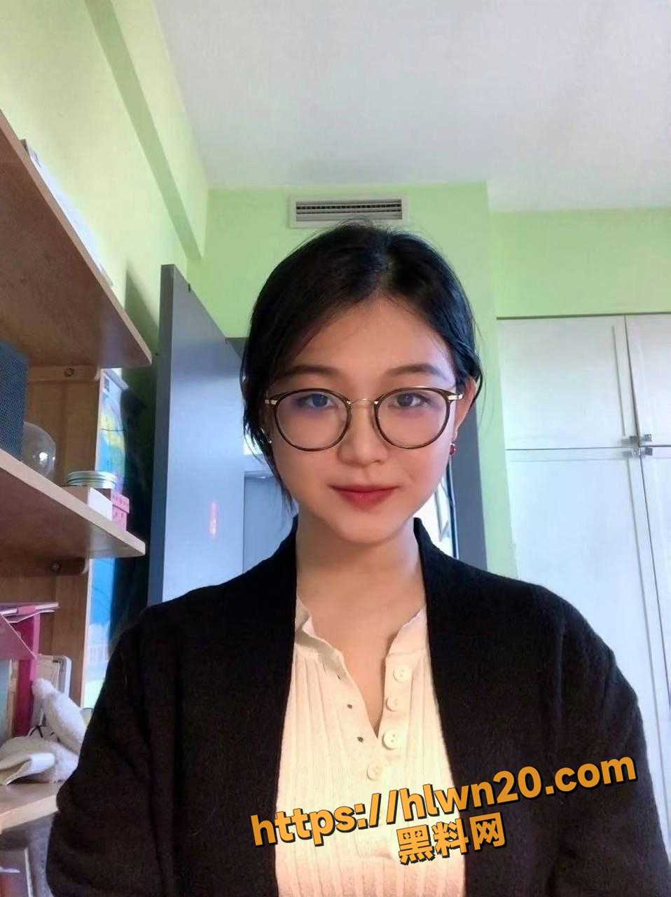 958X1280