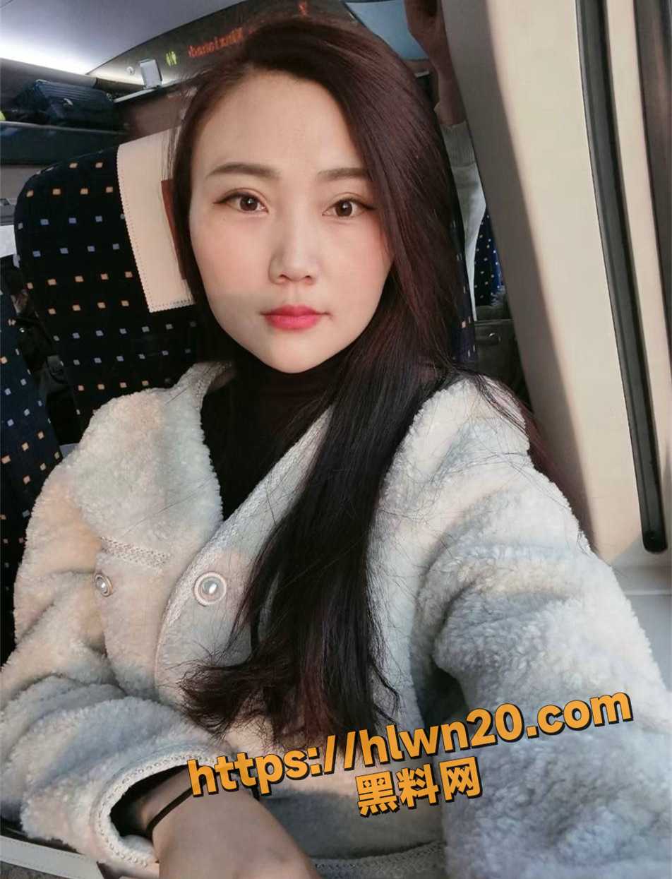 952X1245