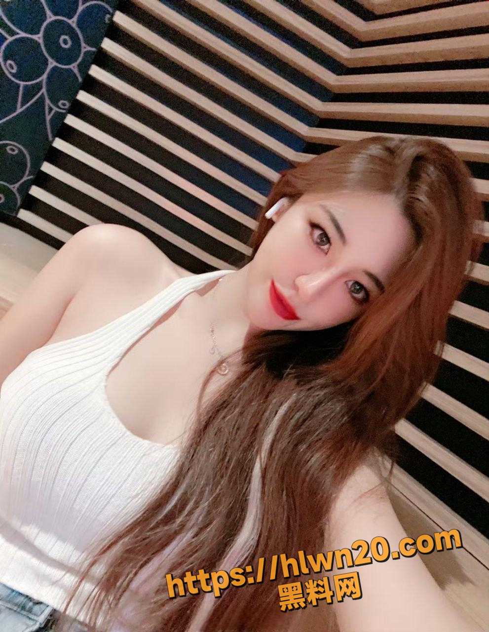 991X1280