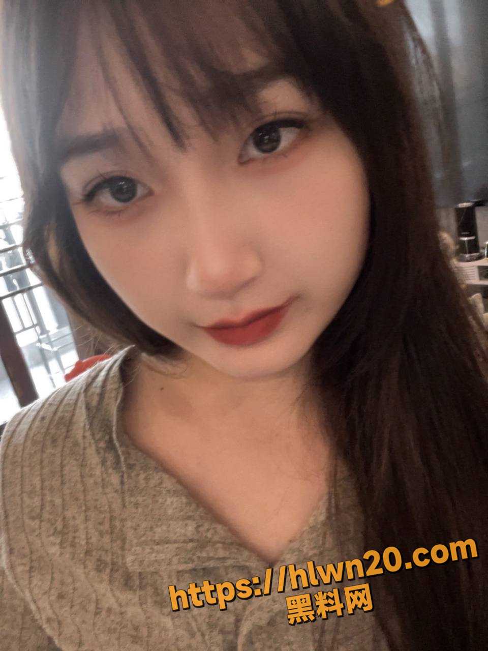 960X1280