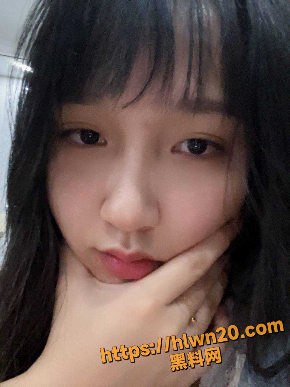 960X1280