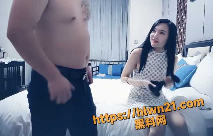 732X467