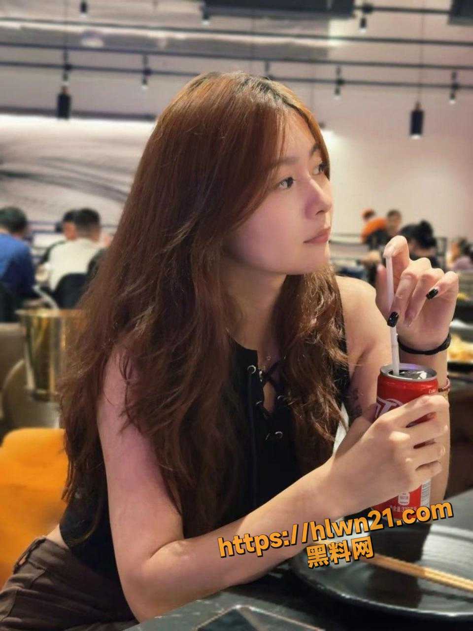 960X1280