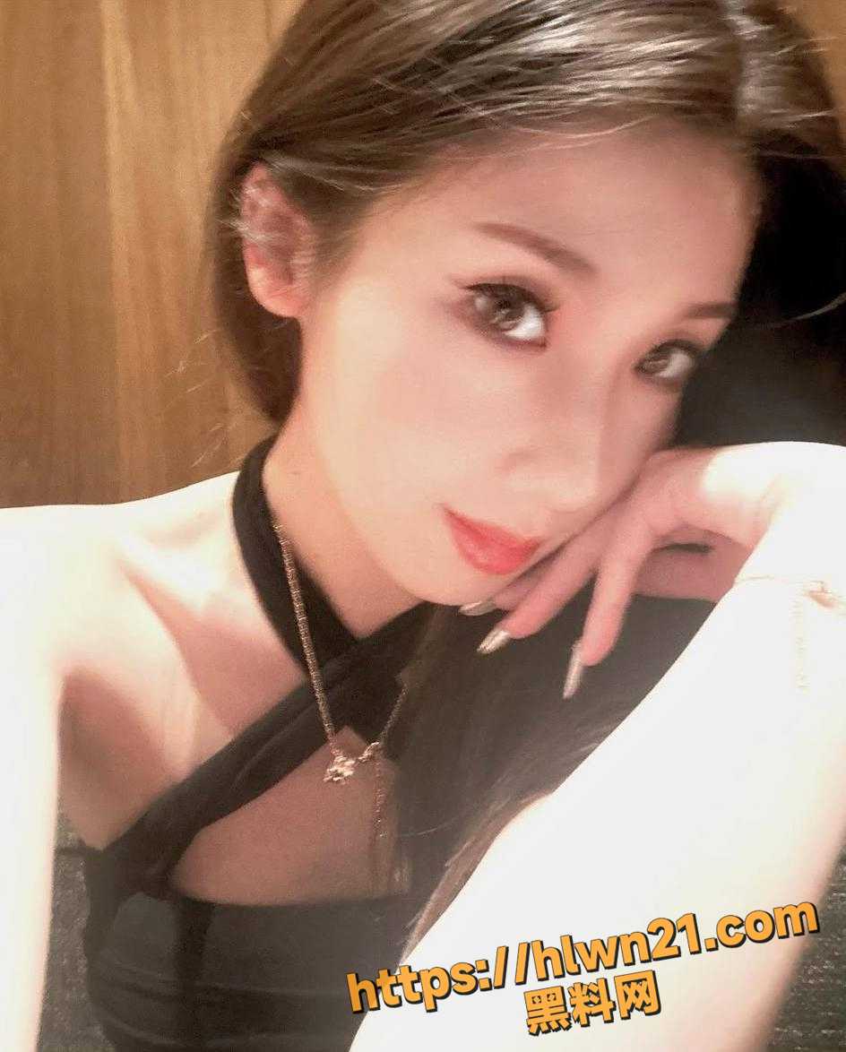 944X1174