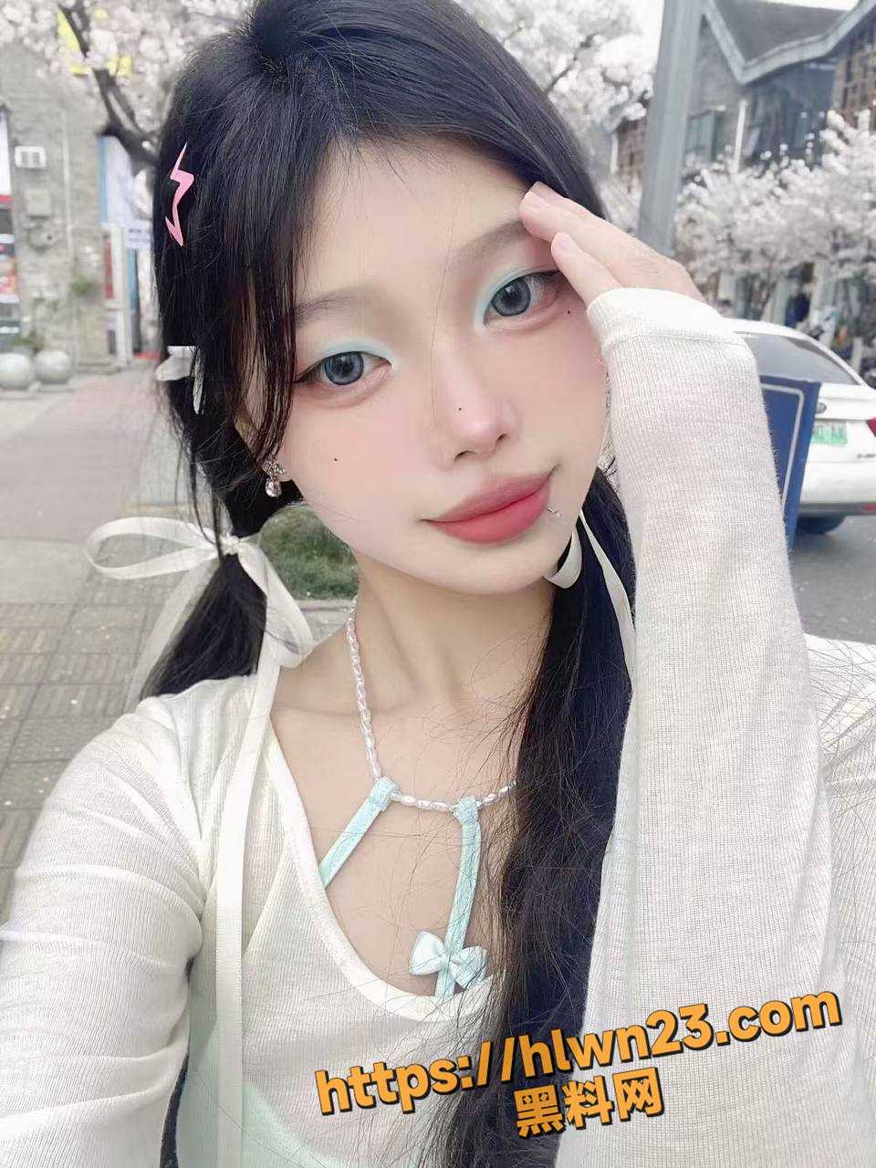 960X1280