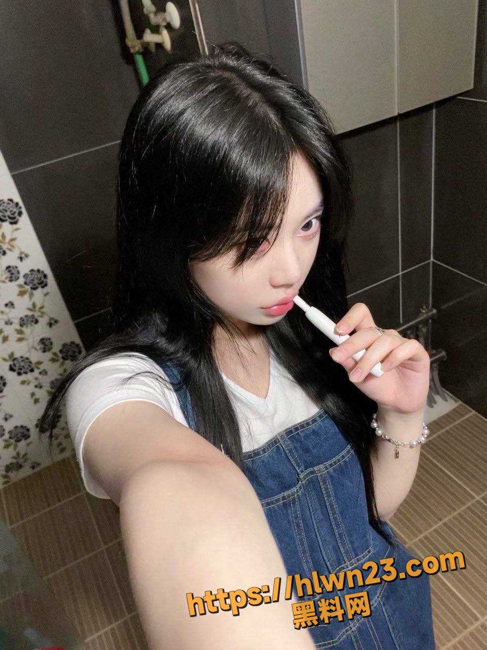 960X1280