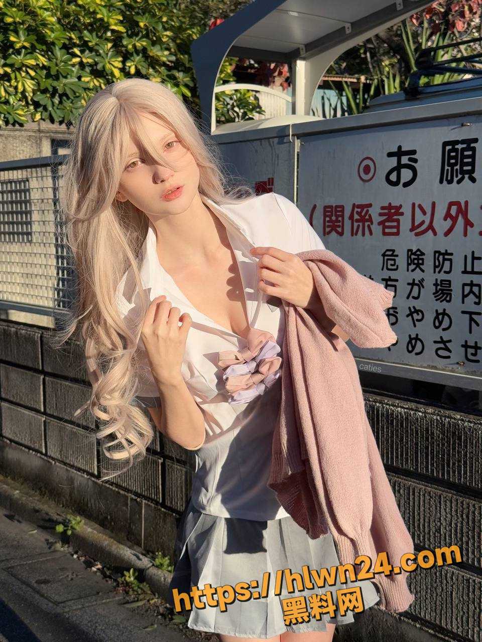 960X1280