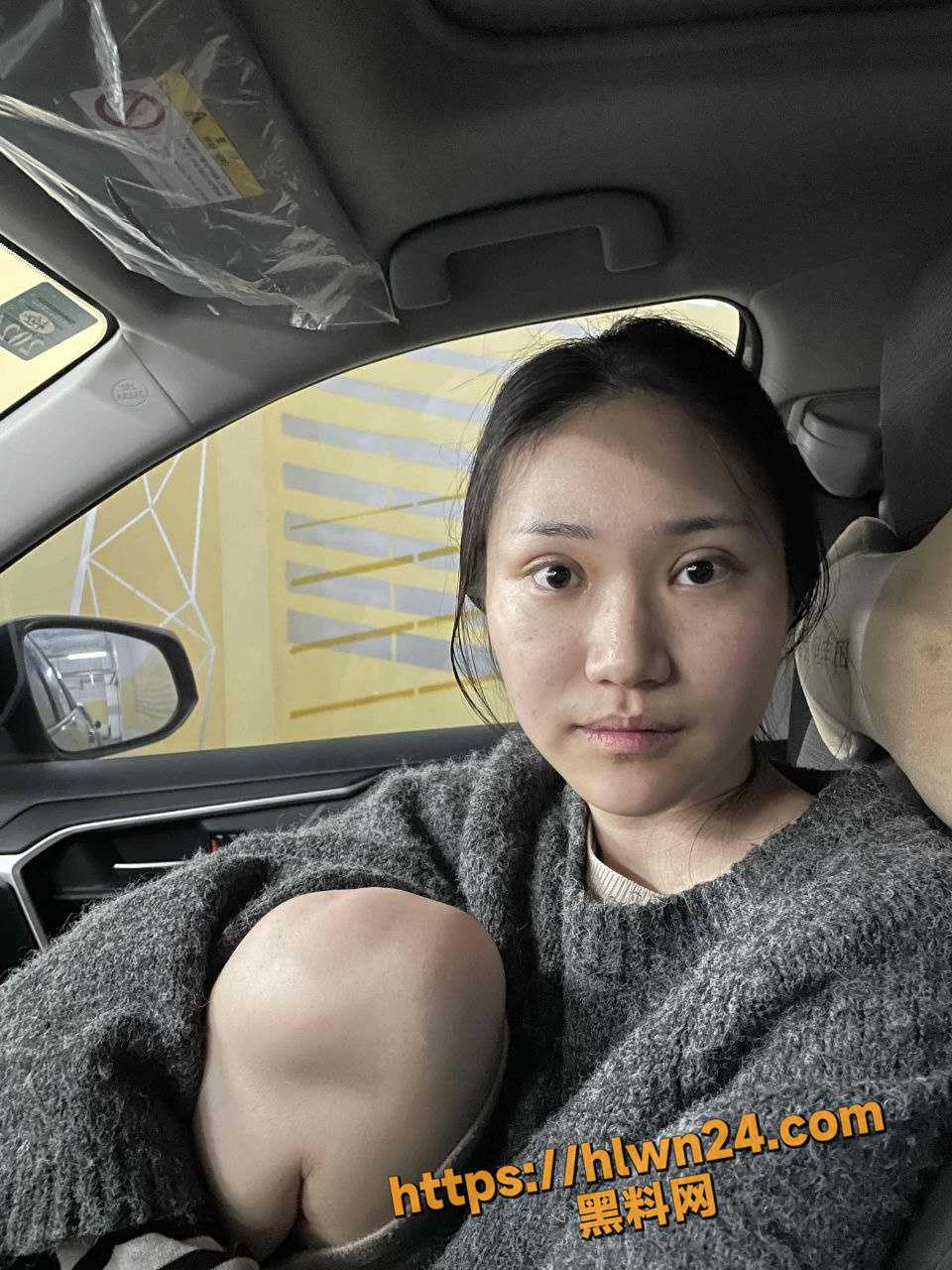 960X1280
