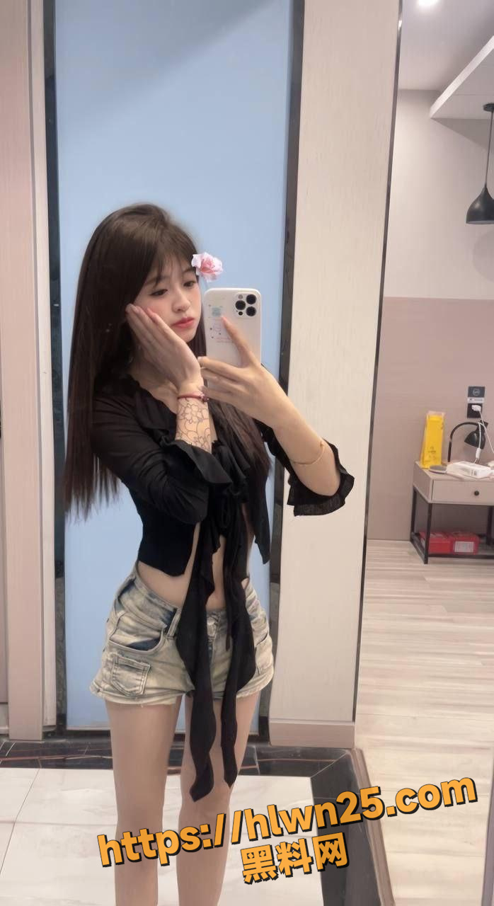 698X1280