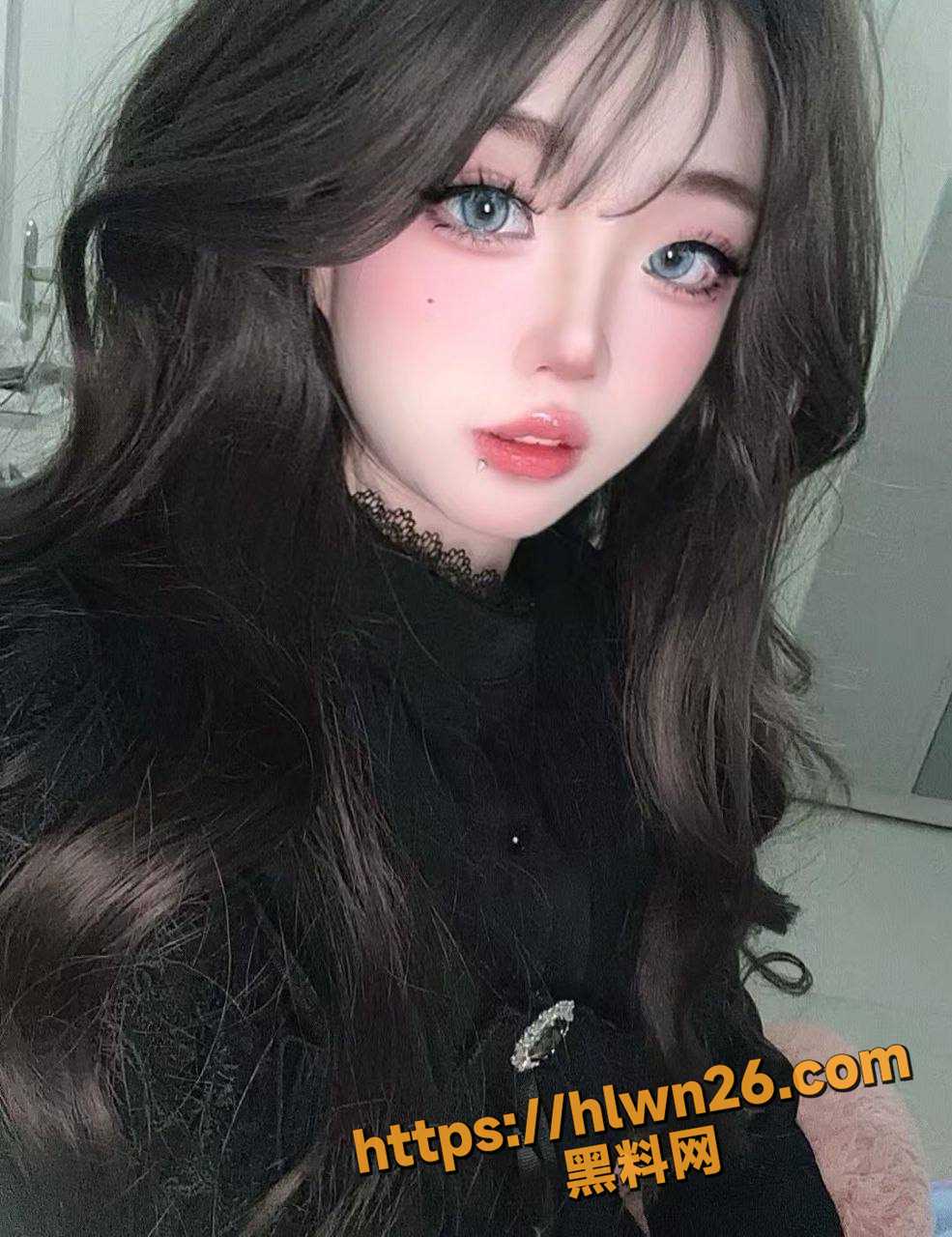 985X1280