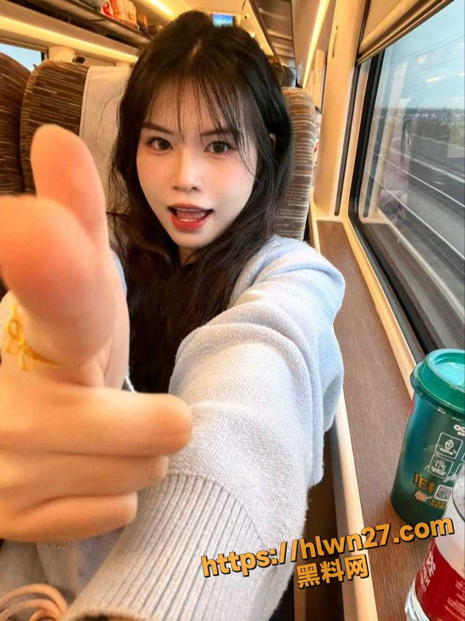 959X1280