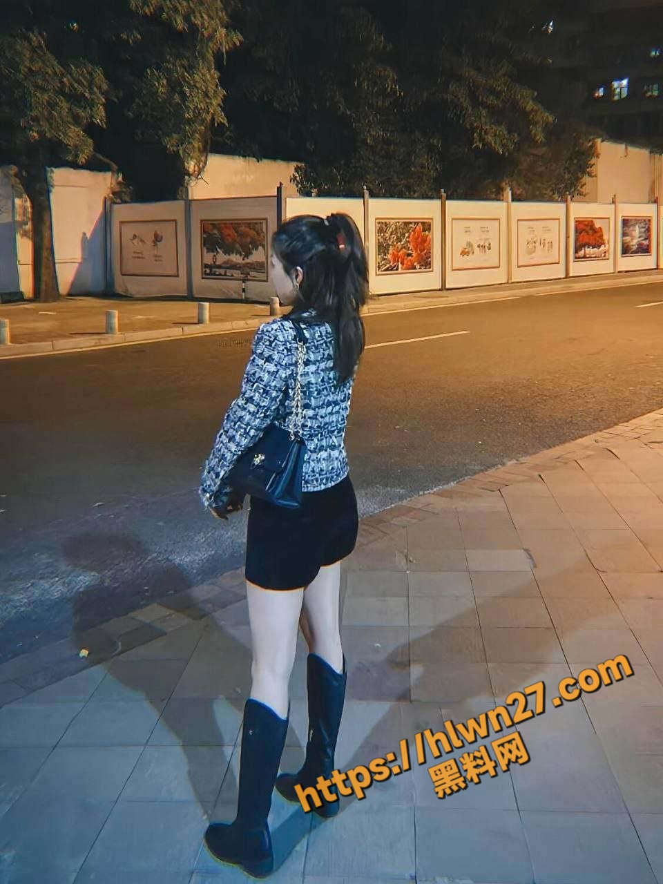 960X1280
