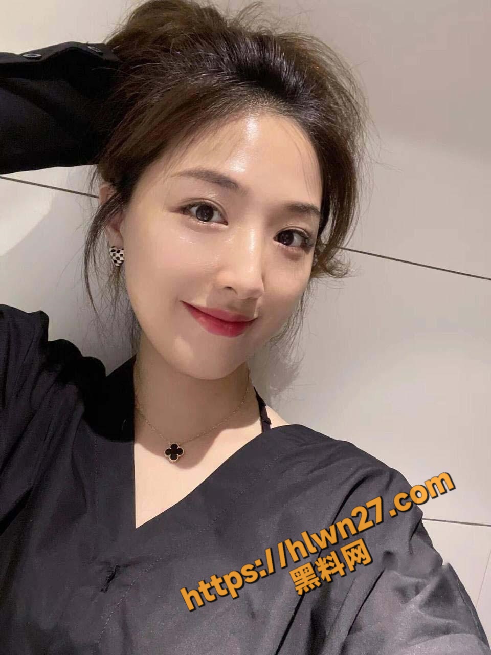 960X1280